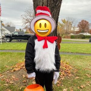 Kids size small (6-7) Cat in the Hat costume